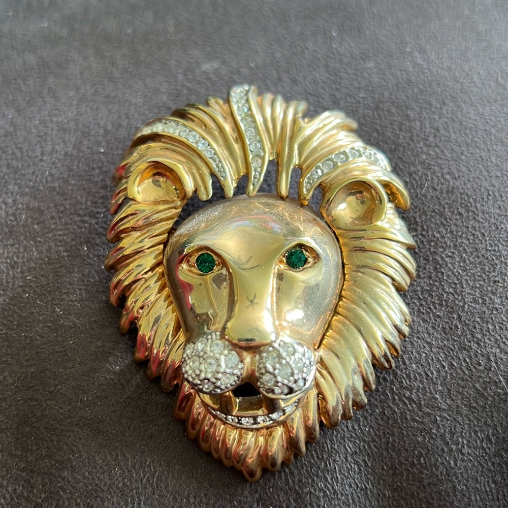 Vintage 80s Brooch